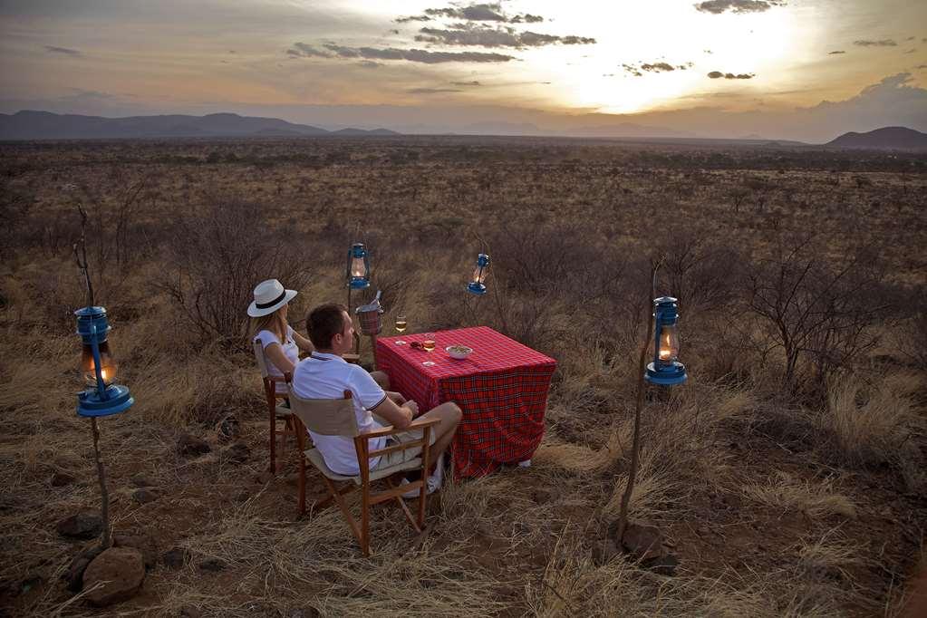 Ashnil Samburu Camp Hotel Restoran gambar